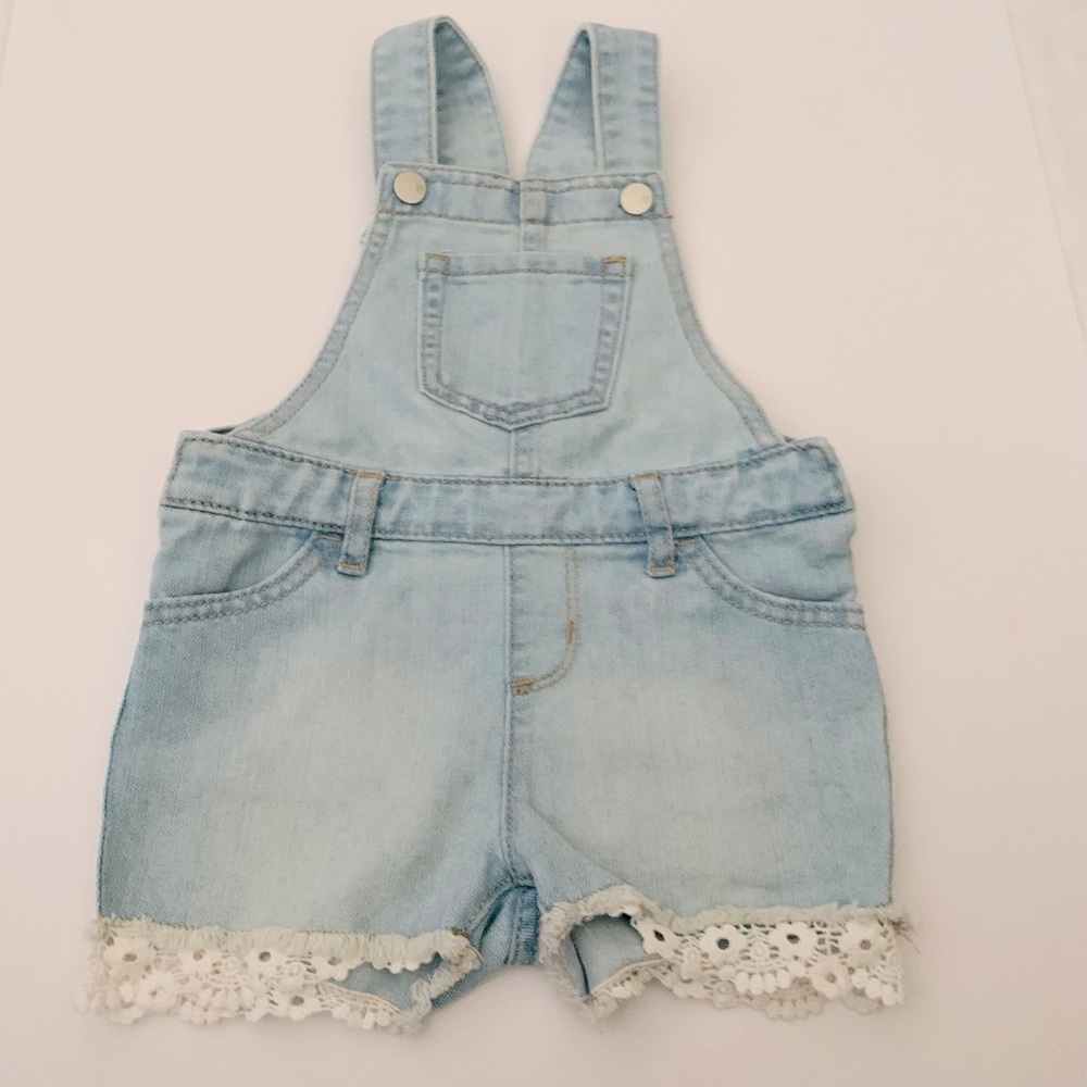 🩵 Children’s Place bib overalls with lace